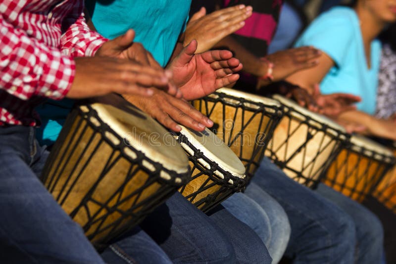 Westafrische Percussion mit Brita Kasokat
